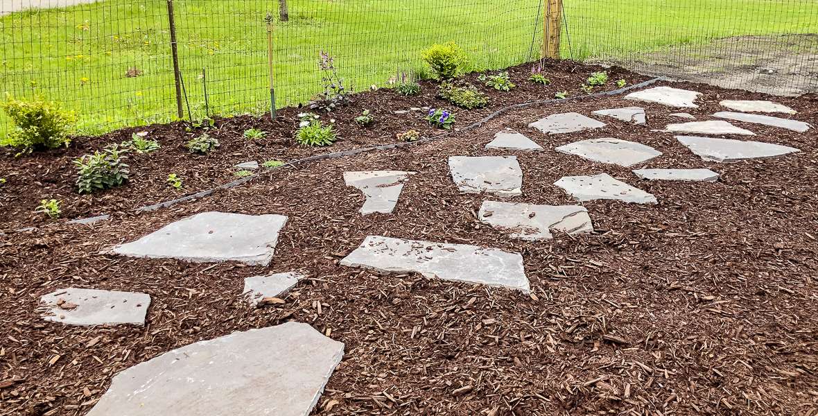 How to Lay a Flagstone Pathway