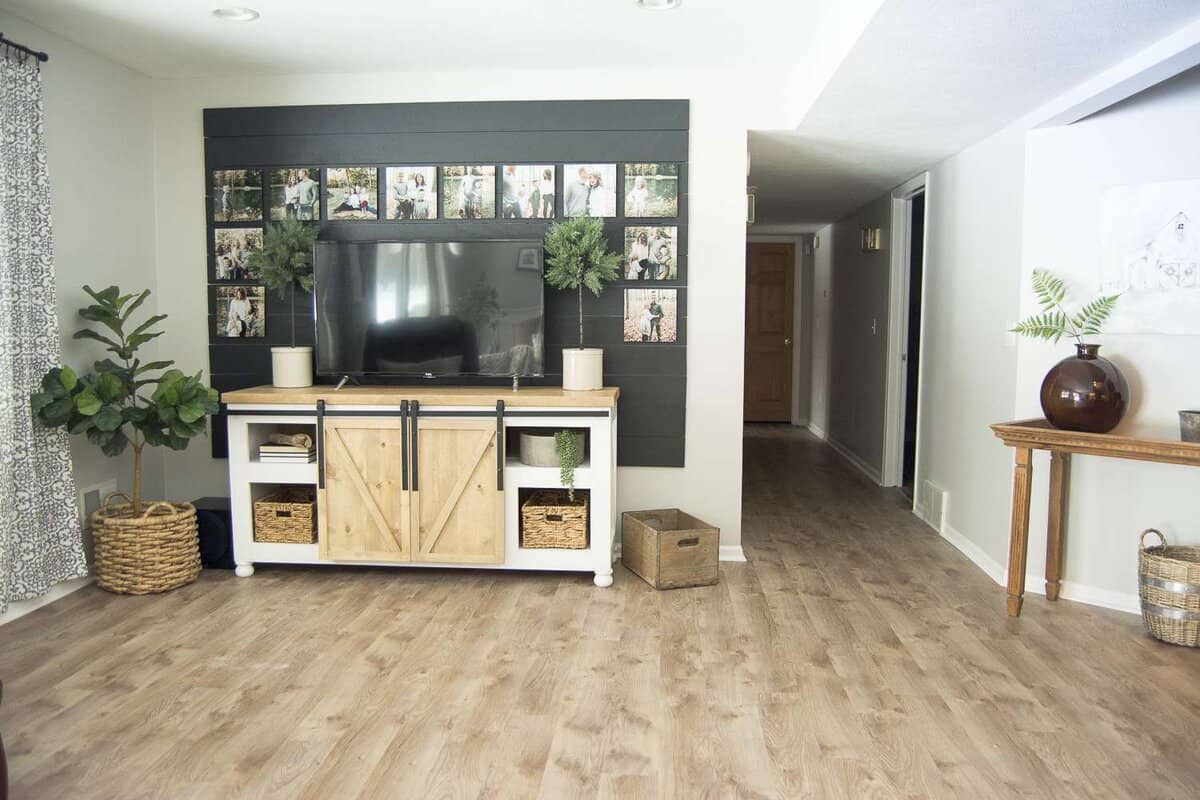 Looking for beautiful basement flooring that will stand up to water, pets and kids? Here is a modern farmhouse basement makeover with flooring made to last. #modernfarmhouse #basementflooring #basementremodel #fromhousetohaven