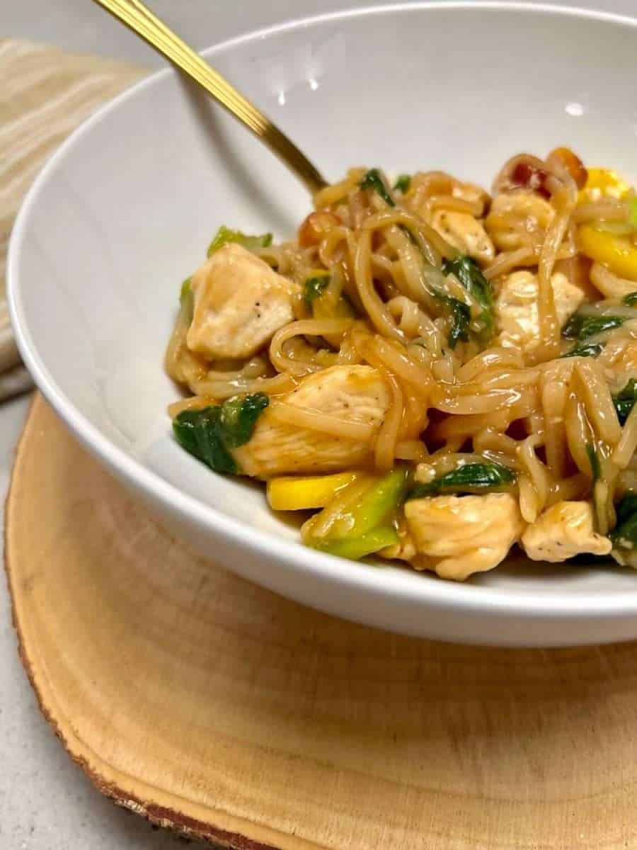 Easy Thai Orange Chicken Stir Fry (30 Minutes!)