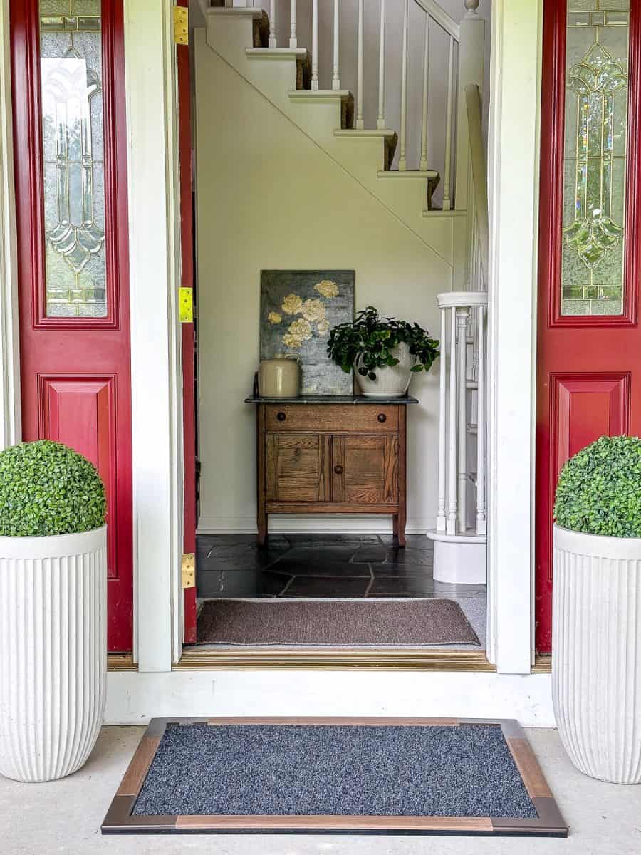 How to Choose the Best Indoor Outdoor Doormats for Form and Function