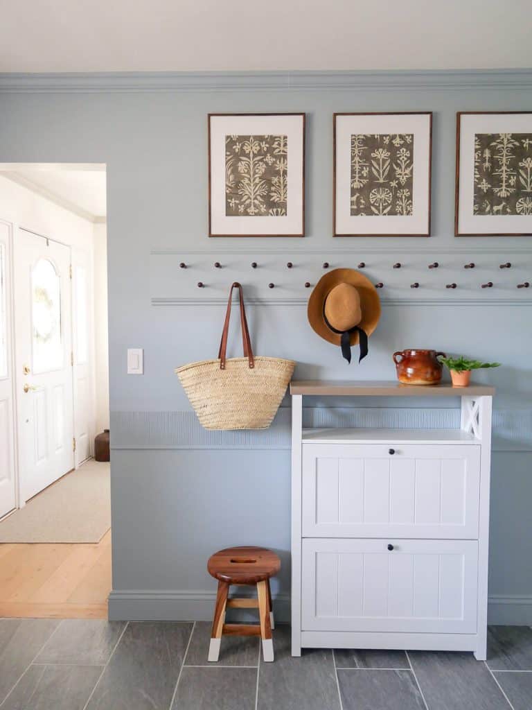 Installed reeded moulding in a mudroom.