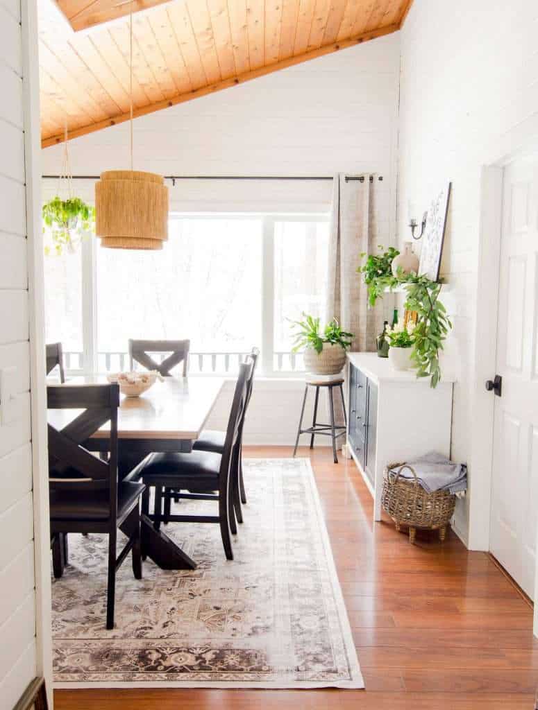 Dining room decorated for spring.