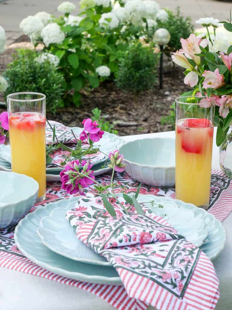 Scalloped edge dish set.